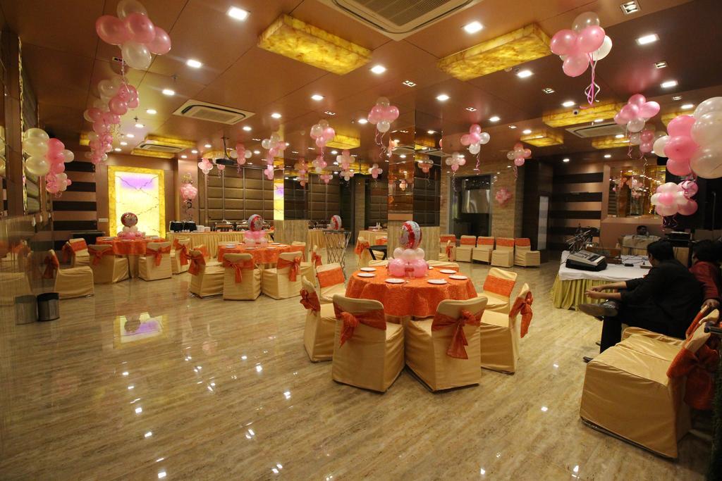 Hotel Golden Grand Delhi  Exterior foto